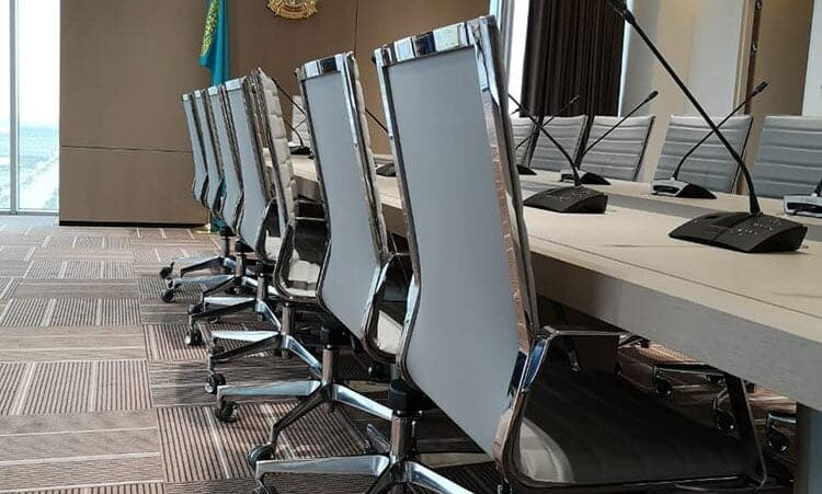 Ergonomski stol Pisarniski stol